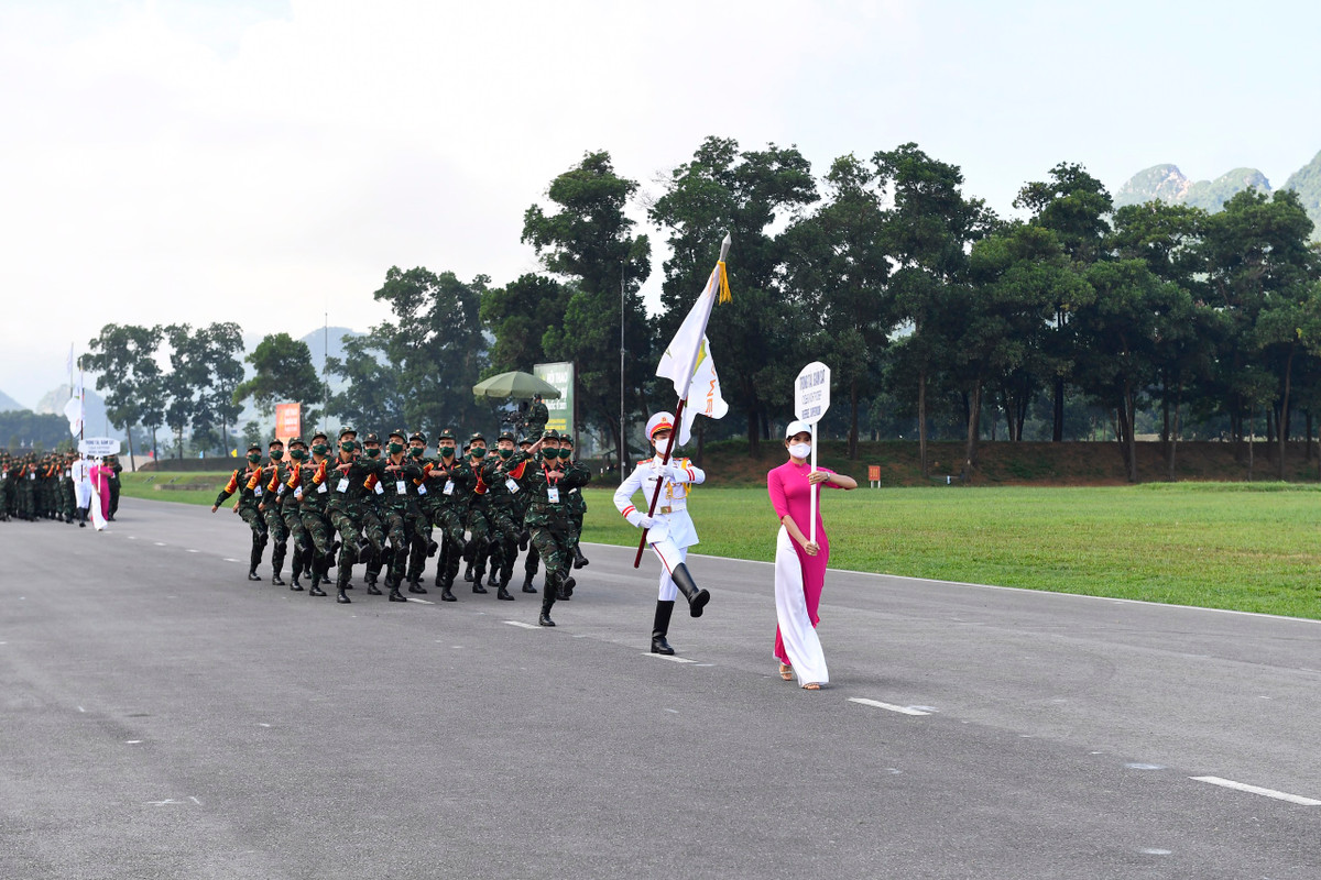 Tại lễ khai mạc, đoàn Nga đã gửi lời chúc mừng tới Ban tổ chức, đại biểu khách mời có mặt trong buổi lễ.