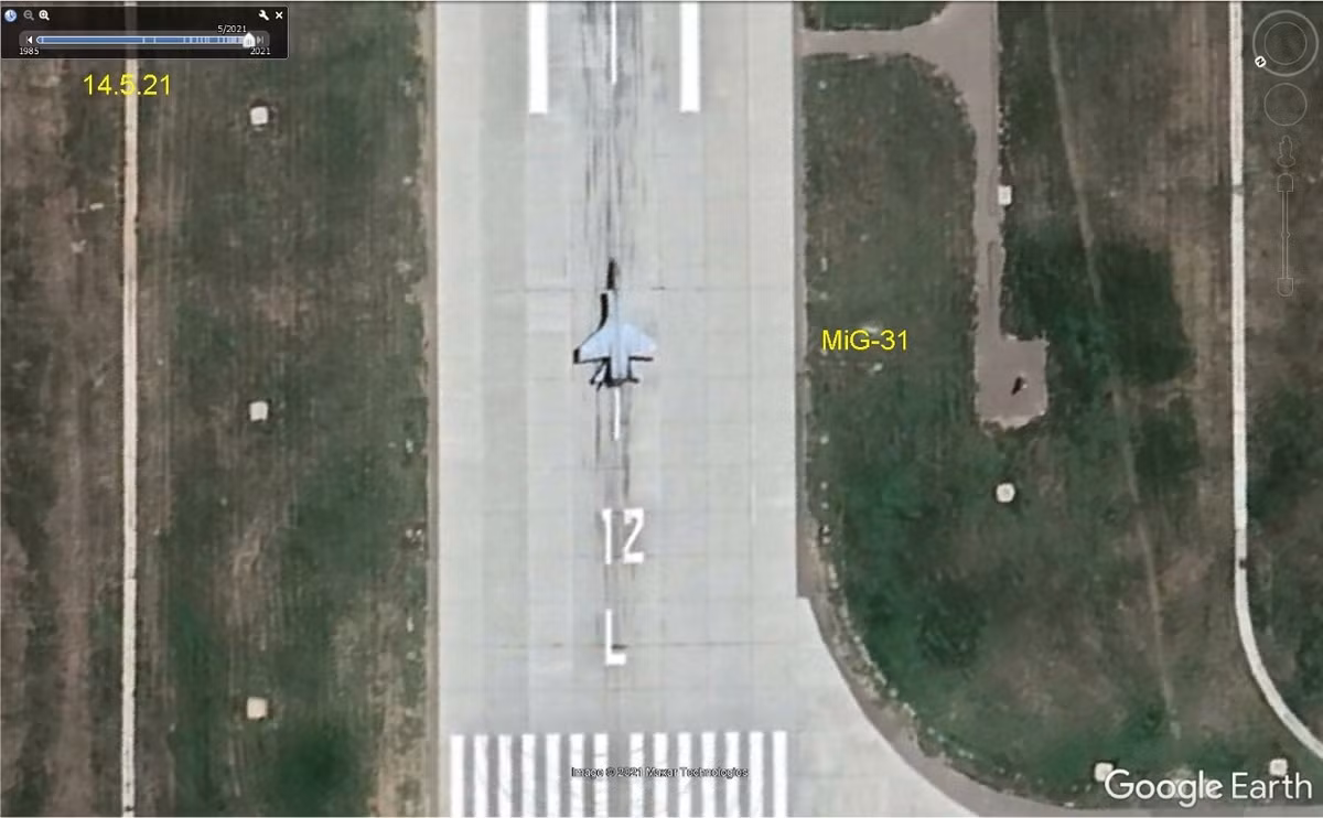 Căn cứ Không quân Akhtubinsk được đặt tại thành phố Volgograd, nằm tại cao độ 48 mét so với mực nước biển. Đây là một trong những căn cứ không quân quan trọng bậc nhất của Nga.