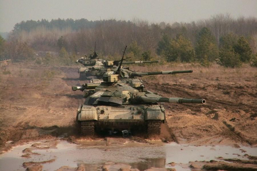 Không chỉ các thiết bị quân sự của lực lượng thiết giáp Ukraine đã được chuyển bổ sung đến Donbass, mà một lượng lớn quân nhân cũng được tăng cường tới đây, điều này cho thấy Kiev đã sẵn sàng tung ra hoạt động quân sự chống lại DPR và LPR, bất chấp những bác bỏ trước đó.