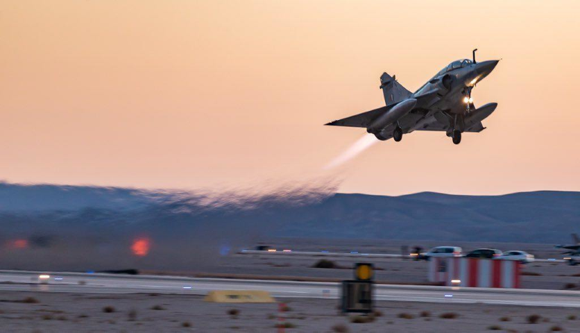 Blue Flag là cuộc diễn tập được tổ chức hai năm một lần kể từ năm 2013 tại sa mạc Negev của Israel.