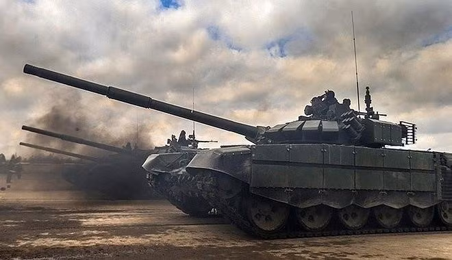 Tuy nhiên, T-72 lại dễ dàng bị tiêu diệt trong các cuộc xung đột tại Trung Đông, chủ yếu do quá trình huấn luyện sơ sài và chỉ huy kém của quân đội các nước sở tại.