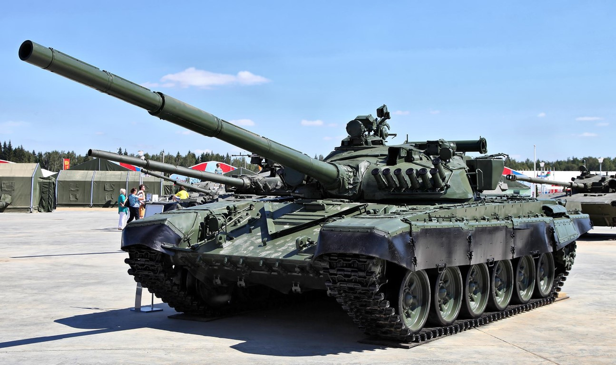 Giáp phản ứng nổ (ERA) Kontakt-1 tăng gấp đôi sức chống chịu của xe tăng T-72 trước đạn chống tăng nổ lõm (HEAT).