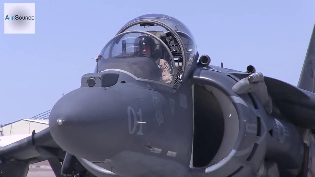 Hãng British Aerospace đã nối lại dự án chế tạo nâng cấp loại máy bay V/STOL vào đầu những năm 1980, và nó được quản lý bởi Boeing/BAE Systems từ thập niên 1990.