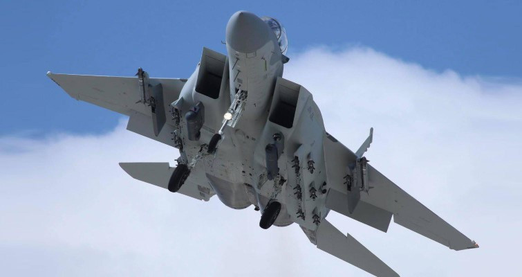 Ở phiên bản này, máy bay được trang bị hệ thống điện tử mới, hệ thống động cơ nâng cấp và có khả năng mang theo tải trọng vũ khí lớn.