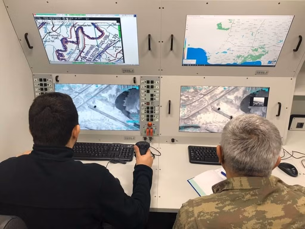 Trước tình hình trên, giới nghiên cứu quân sự tại Moskva nhận xét: “Gần 40 máy bay không người lái tấn công chắc chắn gây ra mối đe dọa nghiêm trọng, ngay cả khi đã triển khai lực lượng phòng không với quy mô đáng kể ở Crimea".