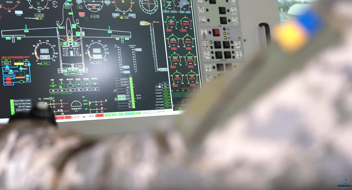 Việc bàn giao đủ số lượng máy bay không người lái có thể thành hiện thực chỉ trong vài năm tới, các chuyên gia không loại trừ khả năng trong tương lai, Ukraine sẽ cố gắng sử dụng Bayraktar TB2 tại Donbass và cả Crimea.