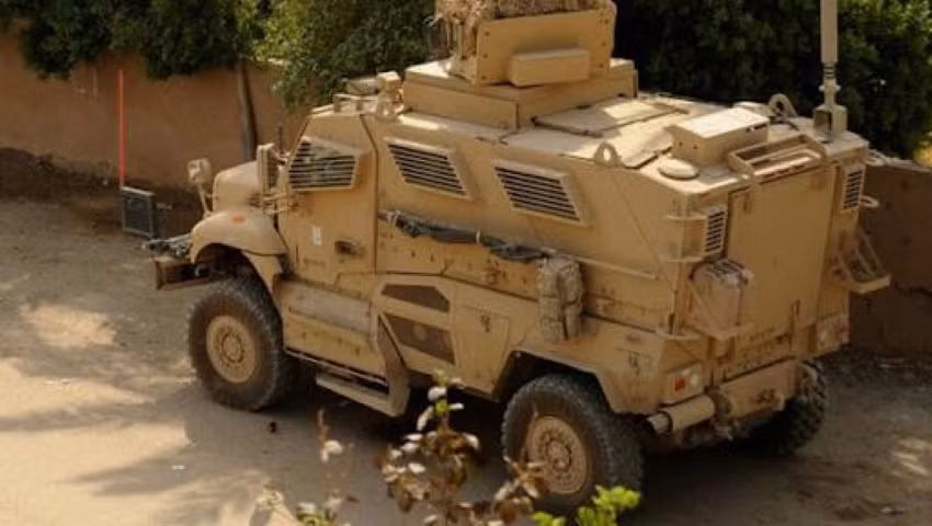 Những chiếc xe MaxxPro có thể chịu được vụ nổ gây ra bởi 14 kg thuốc nổ TNT dưới bánh, hoặc 7 kg TNT ngay dưới gầm xe.