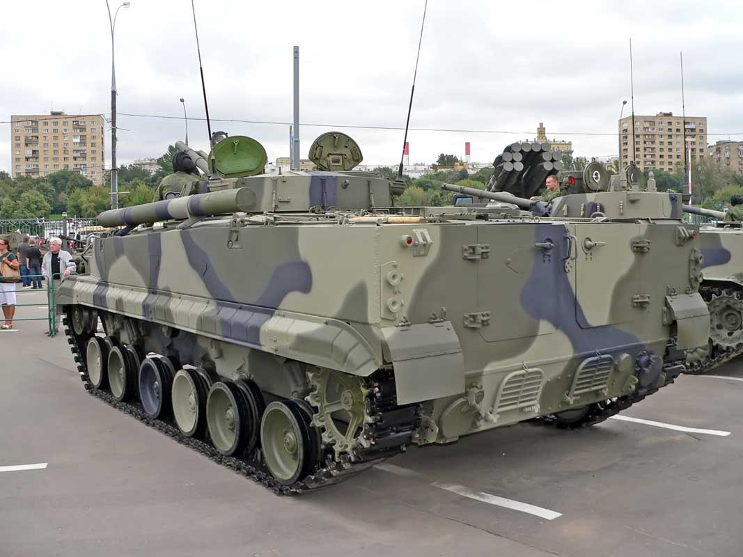 Ở thời điểm hiện tại, nhiều loại tên lửa, súng chống tăng vác vai có thể mang đến năng lực chống tăng rất tốt cho lực lượng bộ binh, lại gọn nhẹ, rẻ tiền hơn nhiều so với việc dùng pháo chống tăng.