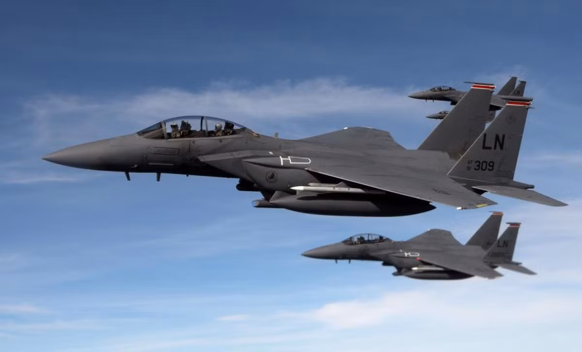 Từ khi ra đời cho đến nay, chưa có bất cứ chiếc F-15 nào bị đối phương bắn hạ, trong khi đó nó đã hạ hàng trăm chiến đấu cơ của đối thủ.