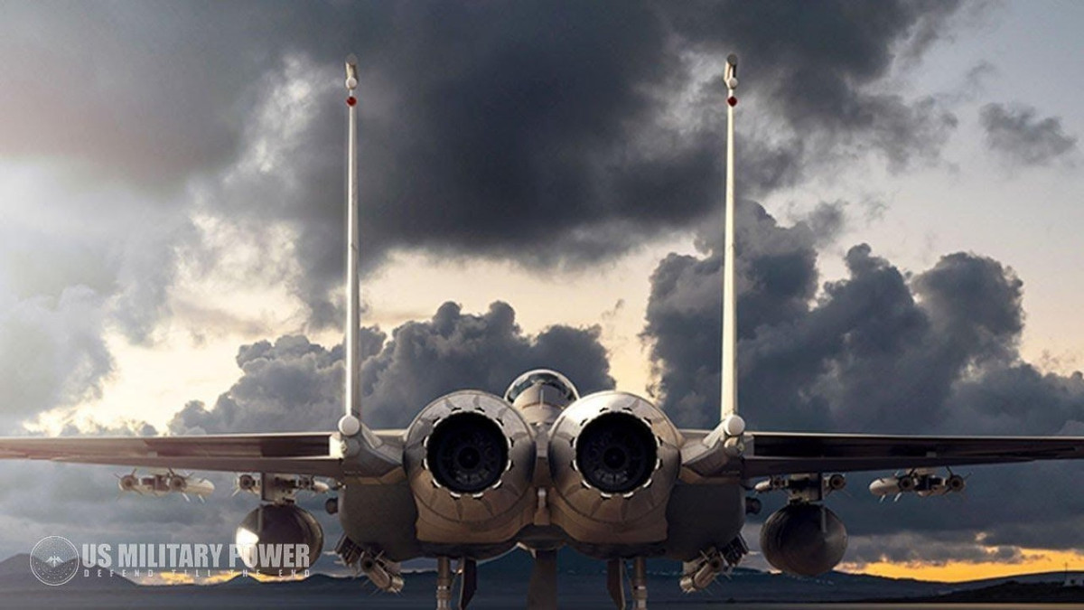 Nó đã trải qua quá trình thử nghiệm tích cực. Đại tá Sean Dorey, giám đốc chương trình F-15EX, gọi việc tiếp nhận F-15EX đầu tiên “là một khoảnh khắc lớn đối với không quân”.