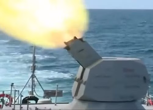 Tầm bắn tối đa lên đến 8.100m. Tầm bắn hiệu quả đối với các mục tiêu mặt đất, mặt nước và trên không là 4 – 5km.