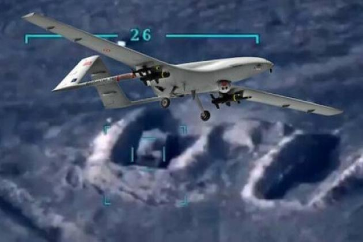 Trong đó UAV của OSCE đã hơn một lần bị Lực lượng vũ trang Ukraine bắn hạ, con số ước tính hiện đã lên tới 6 chiếc, AFU bị cáo buộc đang cố gắng ngăn chặn OSCE giám sát các khu vực mà lẽ ra binh sĩ Kiev không được có mặt theo thỏa thuận Minsk.