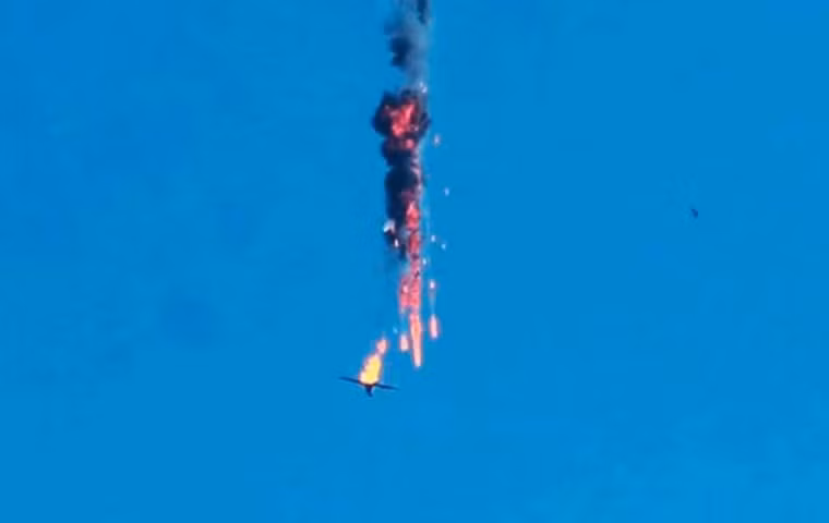 Tình hình căng thẳng trên đường phân giới ở Donbass vẫn tiếp diễn sau khi Lực lượng vũ trang Ukraine (AFU) lần đầu tiên sử dụng máy bay không người lái tấn công Bayraktar TB2 cho nhiệm vụ trinh sát và hiệu chỉnh hỏa lực pháo binh.