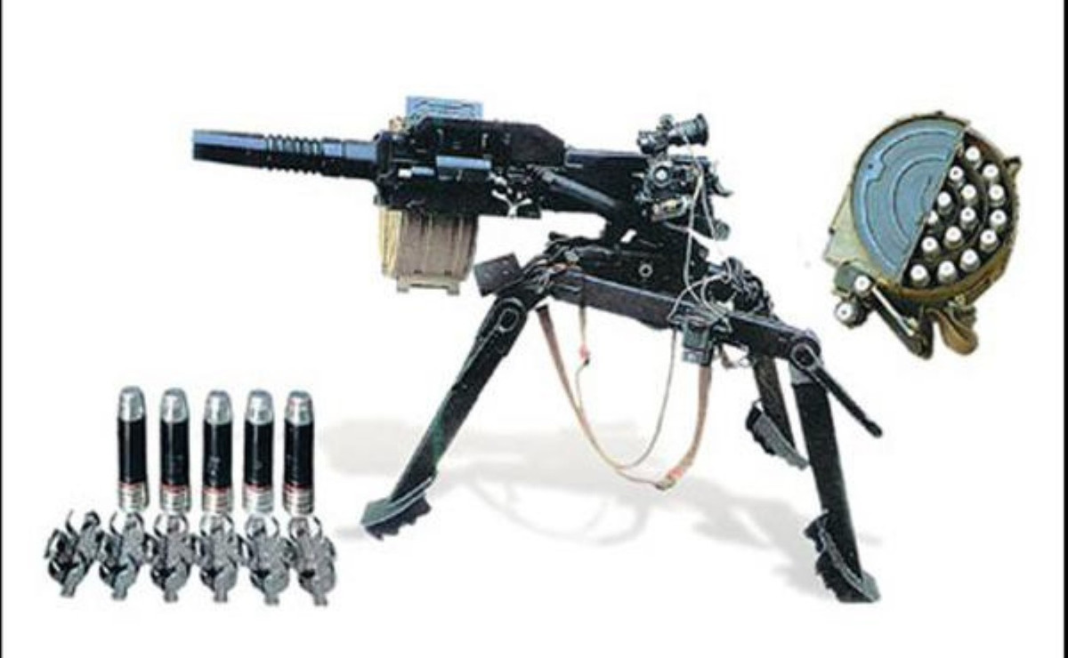 Có thể nói trong trang bị của quân đội chính quy các quốc gia không thể không kể đến súng phóng lựu phóng loạt.