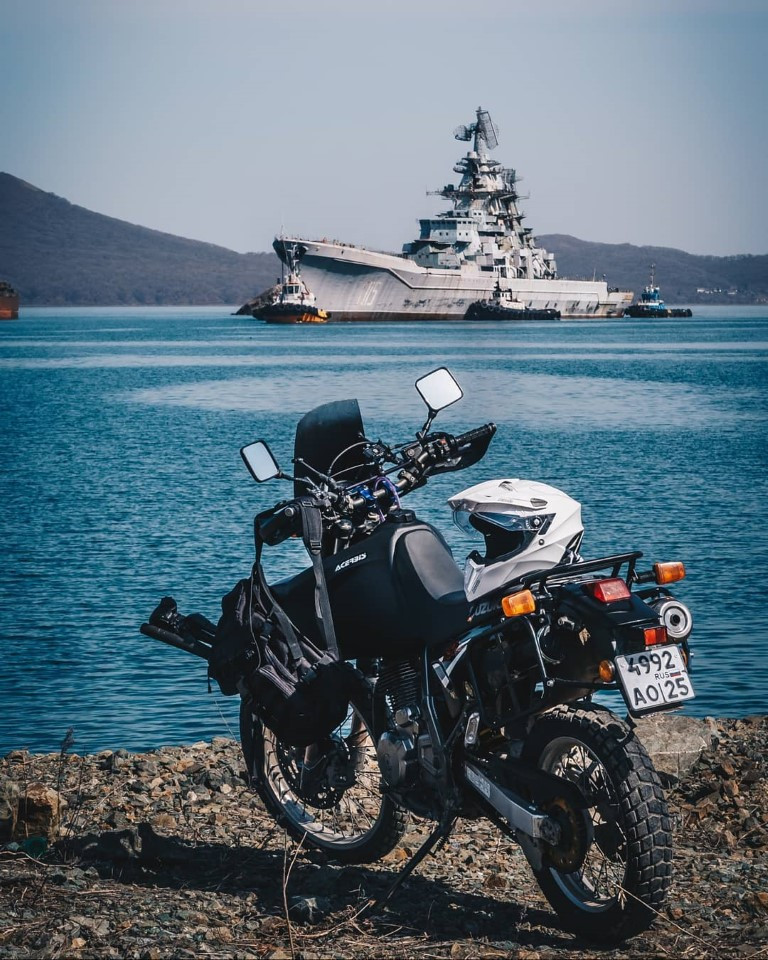 Chưa hết, quá trình rã sắt vụn tàu Lazarev có thể sẽ kéo dài nhiều năm, dự kiến tới cuối năm 2025 mới hoàn thành.