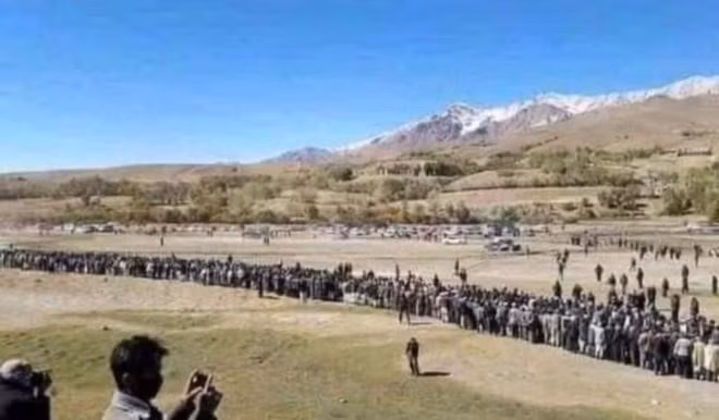 Không những vậy, FANR còn công bố hàng trăm tù binh Taliban bị lực lượng này bắt giữ trong vài ngày qua.