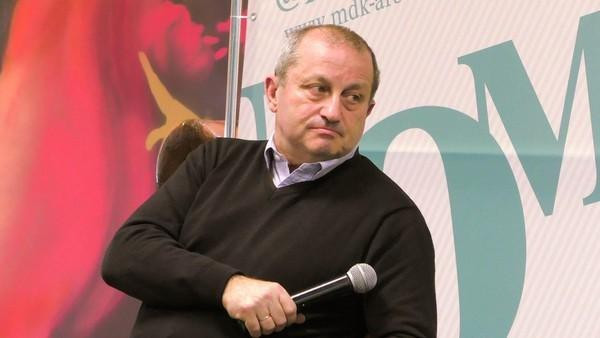 Tại Mỹ, những vũ khí như vậy với tính năng tương tự Avangard chỉ mới bắt đầu được phát triển và vẫn ở giai đoạn sơ khai, trong khi đó tên lửa siêu thanh chiến lược thì không phải bàn cãi, vẫn chỉ ở dạng ý tưởng.