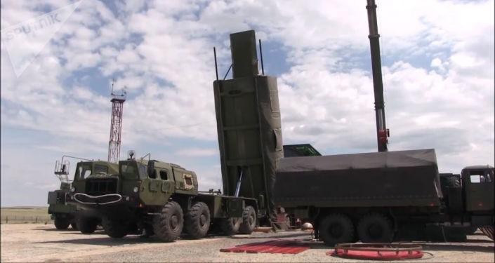 Điều tương tự cũng có thể áp dụng đối với tổ hợp tên lửa phòng không S-500, vũ khí này có khả năng tiêu diệt không chỉ một vệ tinh ở quỹ đạo thấp mà còn cảtên lửa đang bay với tốc độ gấp 6 lần vận tốc âm thanh.