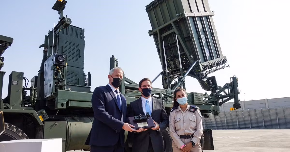 Hệ thống phòng không kiêm phòng thủ tên lửa nói trên dự kiến sẽ được triển khai ở Donbass, và điều đó sẽ tạo ra mối đe dọa rất nghiêm trọng đối với quân ly khai Cộng hòa nhân dân Donetsk và Lugansk tự xưng (DPR và LPR) trong tương lai rất gần.