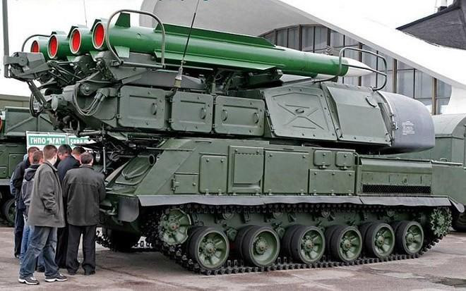 Buk-M1 là hệ thống tên lửa đất đối không tầm trung tự hành tiên tiến được phát triển bởi Liên Xô, chính thức ra đời vào năm 1984.