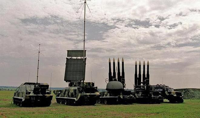 Việc ly khai Ukraine có trong tay hệ thống Buk-M1 cũng khiến người ta tranh cãi, trong khi Kiev cáo buộc Nga đã chuyển chúng cho phe ly khai thì lại có ý kiến cho rằng, chính quân chính phủ đã làm mất chúng vào tay lực lượng nổi dậy miền Đông.