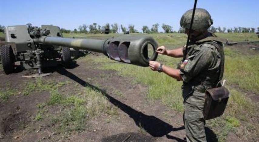 Ngoài ra đạn pháo OF-45 có thể gắn thiết bị đẩy để tăng tầm bắn lên 29km, hoặc bắn đạn pháo thông minh Krasnopol dẫn đường bằng tia laser cho độ chính xác cực cao.