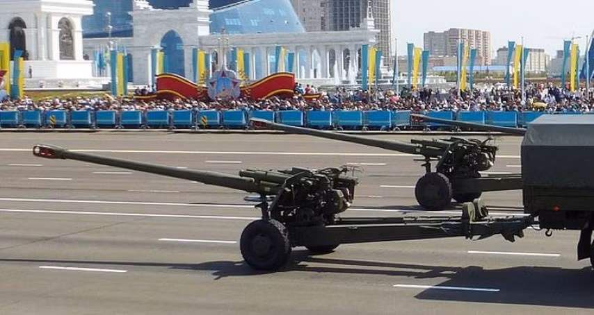 Hiện nay loại pháo này đang phục vụ trong biên chế Nga, Ukraine, Belarus, Georgia, Kazakhstan và Turkmenistan.