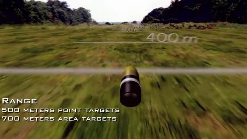 Súng phóng lựu XM25 sử dụng cơ chế nạp đạn bằng khí nén với thoi nạp đạn xoay tương tự như kiểu hoạt động trên các súng trường ngày nay.