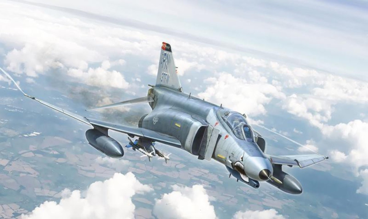 Hiện nay biến thể F-4E 2020T Terminator nâng cấp từ F-4E được đánh giá là có sức chiến đấu ngang tầm với những chiến đấu cơ hiện đại thế hệ thứ 4. Trong tập trận giả định, những chiếc F-4E Terminator đã 8 lần bắn hạ những chiếc Su-27 mà không chịu tổn thất nào.