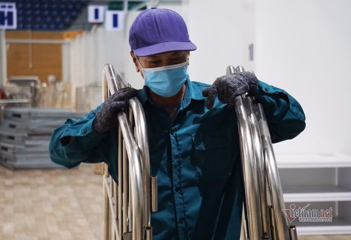 Bệnh viện dã chiến được lắp đặt vào tháng 8/2020 tại Cung thể thao Tiên Sơn, tuy nhiên Đà Nẵng đẩy lùi được dịch bệnh nên không trưng dụng