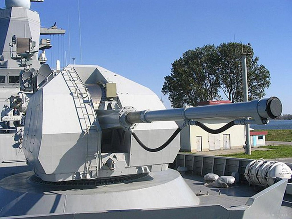 Bên cạnh đó, nhờ hệ thống ngắm bắn tiên tiến có độ tự động hóa cao, bắn được đạn dẫn đường tầm xa cự ly trên 40 km mà A-192M sẽ giúp nâng cao đáng kể sức mạnh của chiến hạm Nga.