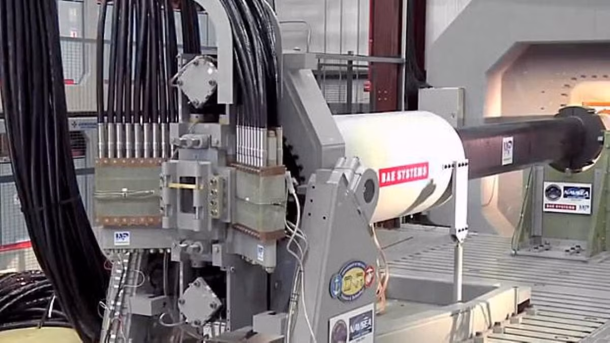 Dù là một vũ khí đến từ tương lai, nhưng do tồn tại không ít vấn đề kỹ thuật, nên có thể Mỹ phải tạm dừng lại để đánh giá mức độ thiệt-hơn nếu tiếp tục phát triển dự án này.