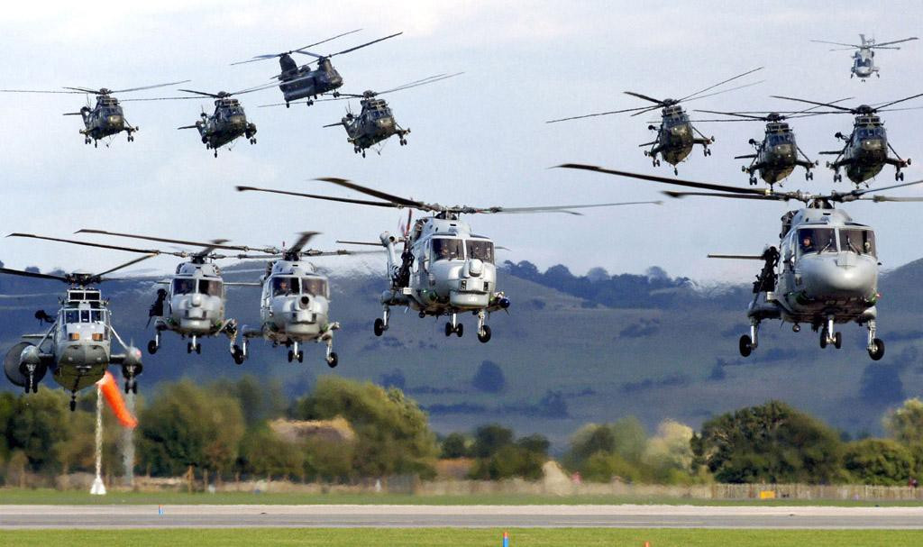 Trong trang bị tiêu chuẩn của tàu sân bay này có dòng trực thăng săn ngầm nổi tiếng AW159 Wildcat.