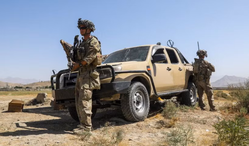 Trong đại đội Bravo của Mỹ làm nhiệm vụ ở sân bay Kabul khi ấy, chỉ có binh nhì Alsajjad Al Lami biết cách vận hành súng phòng không ZPU-2 do từng được huấn luyện trong quân đội Iraq.