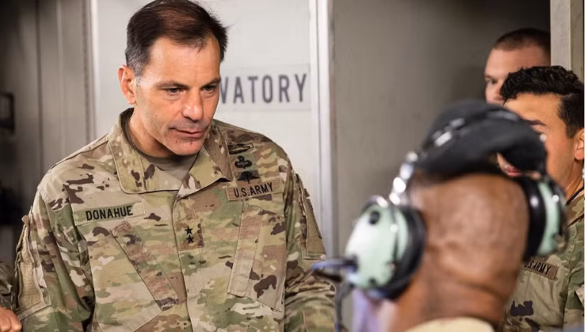 Các binh sĩ dưới quyền đã kể lại chuyện họ đổi lấy chiếc xe bằng hai hộp thuốc lá và và việc họ học cách vận hành chúng ra sao, cũng như chiếc xe trang bị súng máy này đã giúp họ rất nhiều trong việc giữ gìn an ninh tại sân bay ở Kabul.