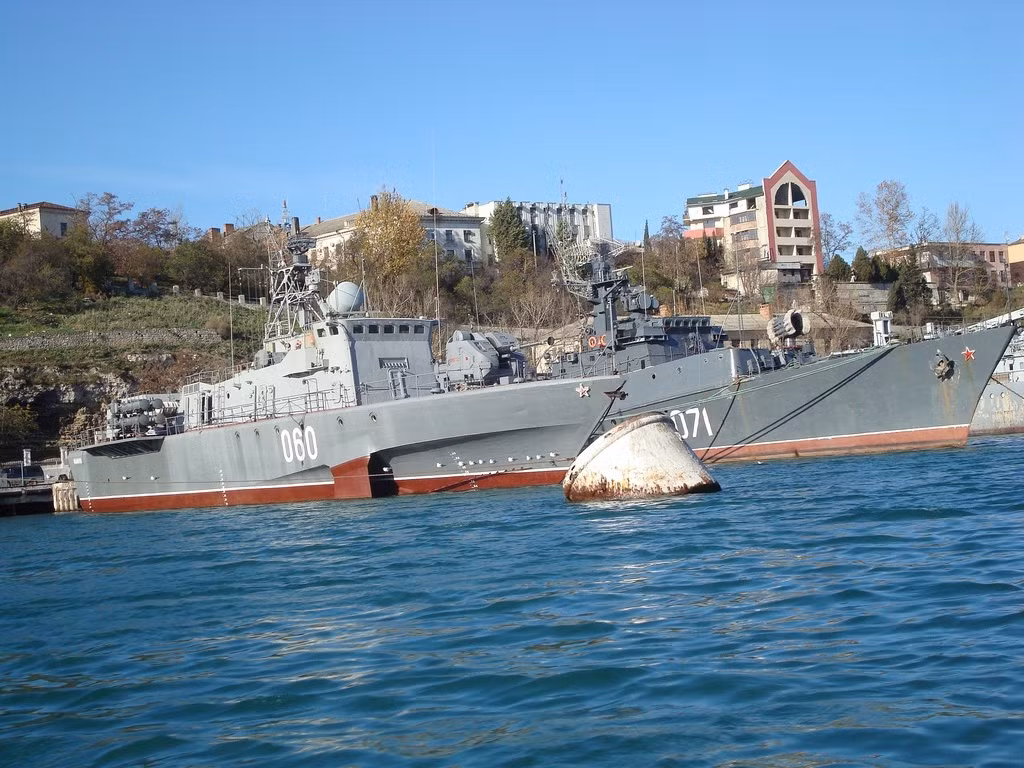 Hãng thông tấn TASS của Nga vừa đăng tải bài viết khẳng định, Moscow sẽ "đánh đổi tất cả mọi thứ", để bảo vệ chủ quyền của nước này trên biển Đen.