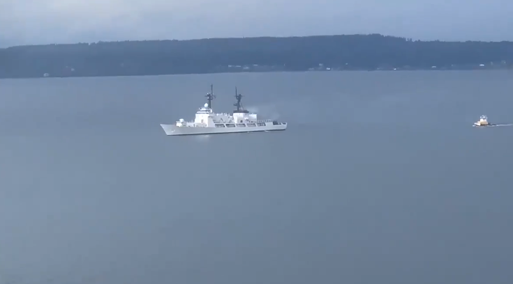 Hệ thống radar nguyên bản trên các tàu Hamilton, bao gồm radar tìm kiếm trên không AN/SPS-40E, radar tìm kiếm mặt biển AN/SPS-78, hệ thống tác chiến điện tử AN/WLR-1H và hệ thống kiểm soát hỏa lực MK 92.