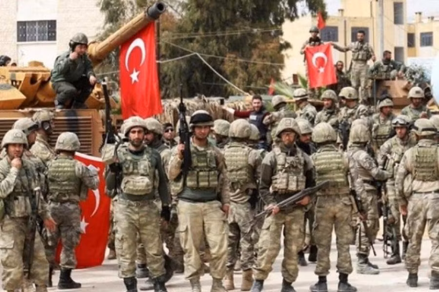 Hoạt động trên của Nga diễn ra vào thời điểm căng thẳng giữa Thổ Nhĩ Kỳ và Lực lượng Dân chủ Syria (SDF) gia tăng.