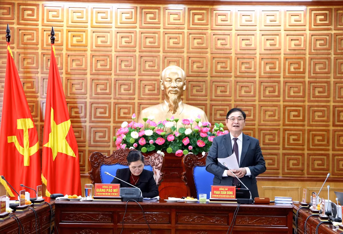 Dang doan VUSTA lam viec voi Ban Thuong vu Tinh uy Lai Chau-Hinh-3