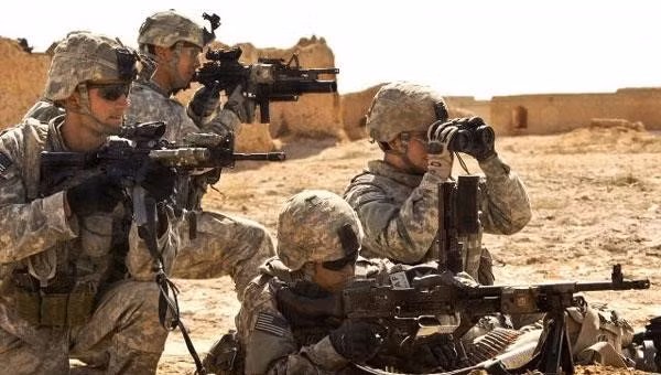 Hỏa lực từ khẩu súng M240 này khiến nhiều lúc người ta đặt cho nó là "hỏa thần diệt bộ binh".