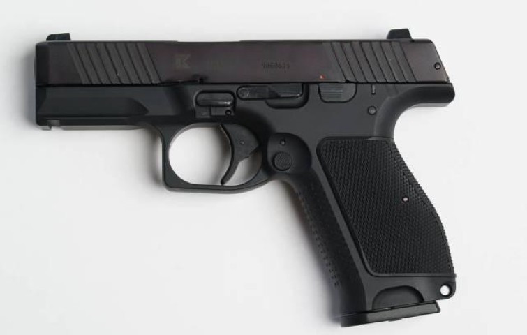 Còn súng tiểu liên PPK-20, phạm vi sát thương tăng lên đến 200 mét thậm chí cao hơn nhờ khả năng tích hợp các loại kính ngắm bổ trợ, chuyên gia quân sự Leonkov giải thích.