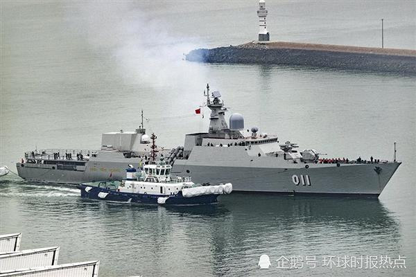 Thậm chí, các tàu chiến Gepard 3.9 còn được trang bị sàn đáp, cho phép hạ cánh trực thăng Ka-27 lên boong tàu để tăng hiệu quả chống ngầm và phát hiện mục tiêu từ xa trên biển. Nguồn ảnh: Sina.