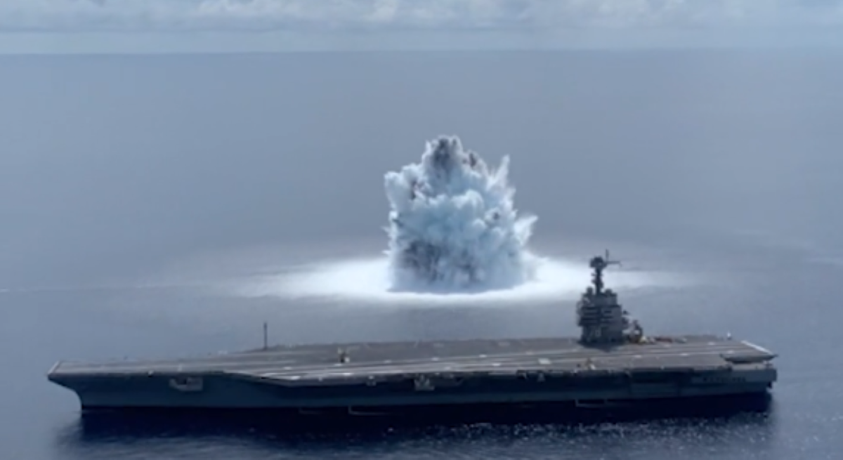 Bằng cách tạo một vụ nổ quy mô lớn ngay cạnh tàu chiến, Hải quân Mỹ có thể xác định được tình trạng của con tàu, trong điều kiện bị rung lắc mạnh.