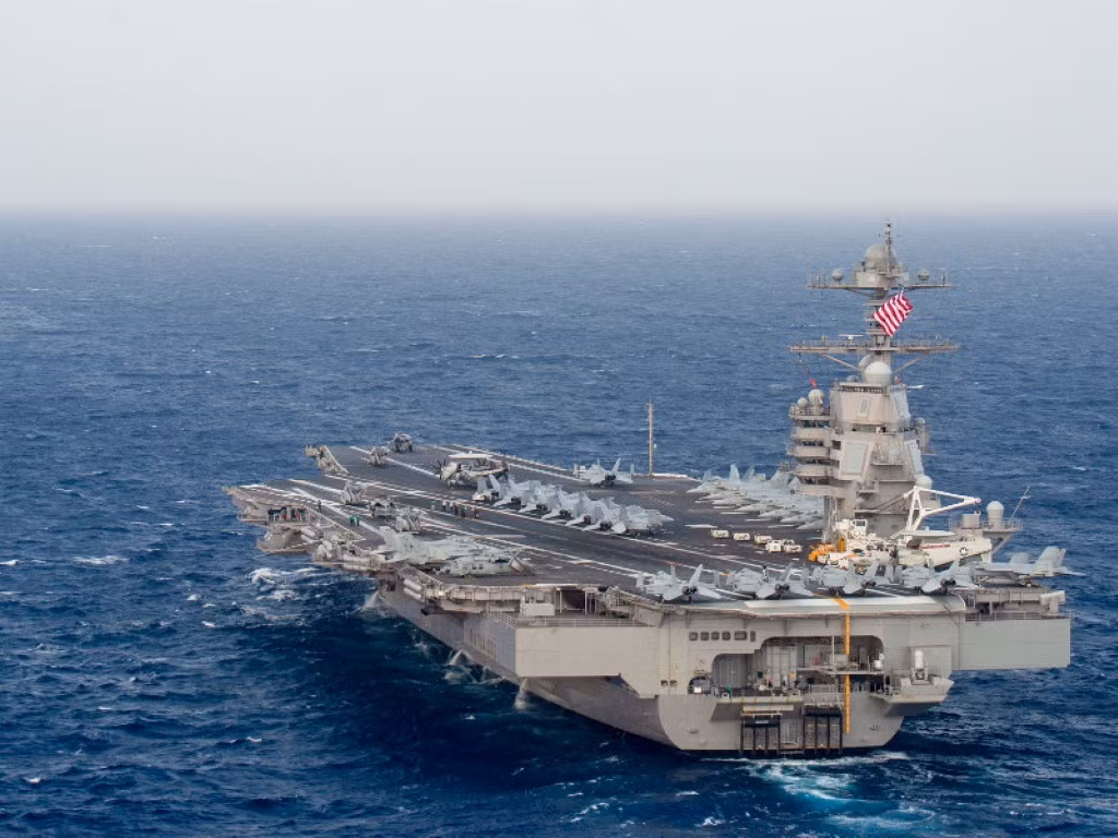 Do sử dụng động cơ hạt nhân, hàng không mẫu hạm USS Gerald R. Ford có khả năng hoạt động không giới hạn, và chỉ cần được thay đổi lõi hạt nhân sau 25 năm.
