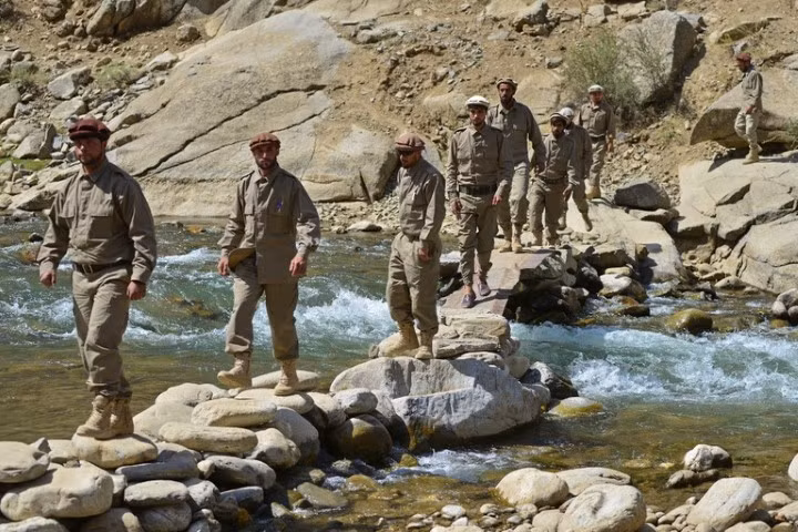 Panjshir hiện tại không khác gì cái gai trong mắt Taliban. Thực tế, chưa từng có một cuộc chuyển giao quyền lực nào giữa chính quyền cũ và Taliban ở thủ đô Kabul được thực hiện, do chính quyền cũng đã tan rã và tháo chạy hết.