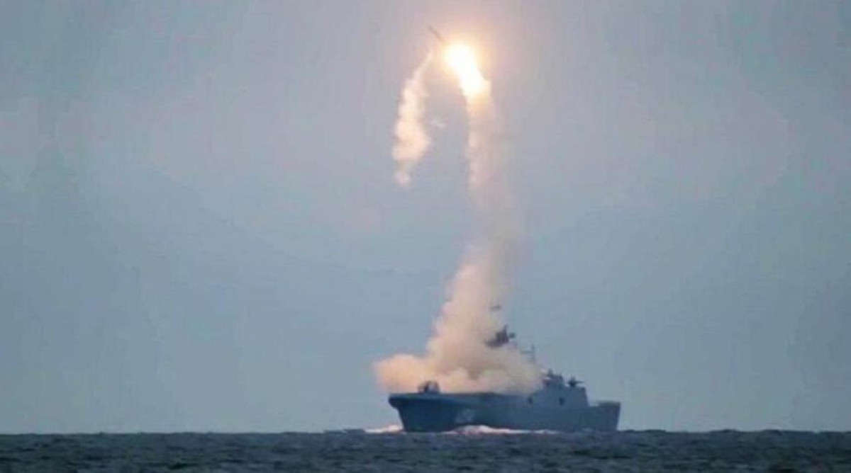 Nga đã thử nghiệm tên lửa Zircon và cho biết kết quả đáng tin cậy. Vào cuộc thử nghiệm cuối năm 2020, tên lửa Zircon đã vượt quãng đường 450 km chỉ trong vòng trên 4 phút, với tốc độ tối đa 9.900 km/h và dễ dàng phá hủy mục tiêu nằm ở Biển Barents.