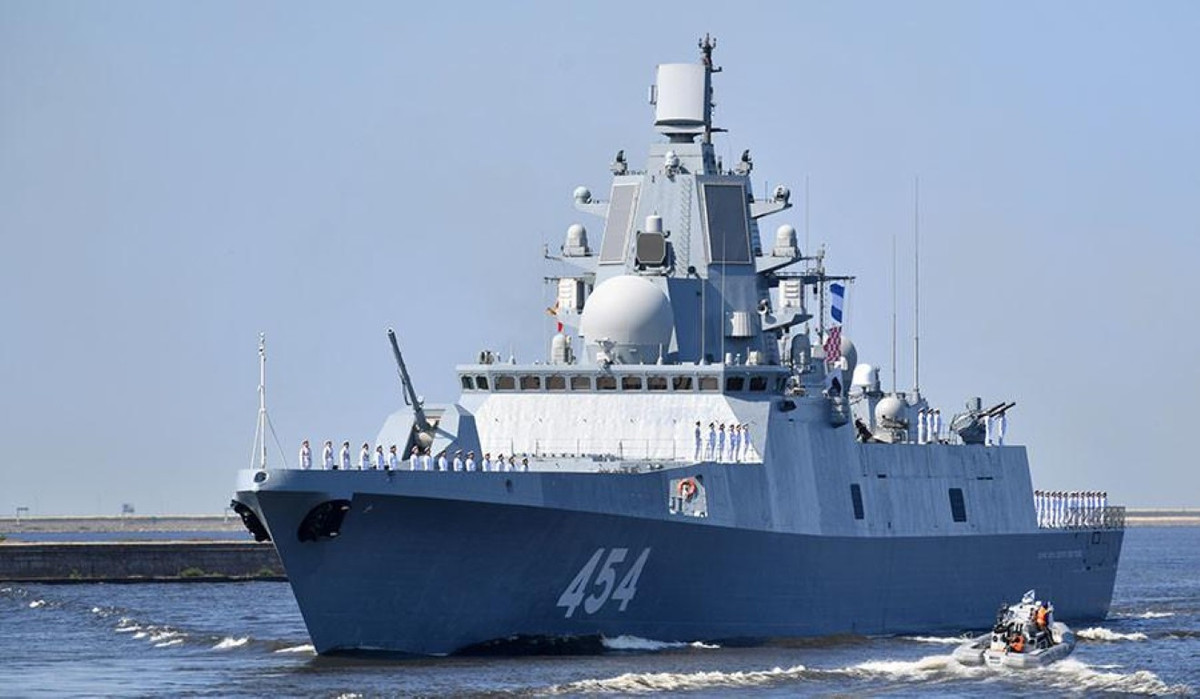 Khu trục hạm Dự án 22350 một khi được trang bị 48 tên lửa siêu thanh Zircon, chúng sẽ trở thành sát thủ diệt hạm đáng sợ. Ngoài tiêu diệt chiến hạm đối phương, chúng còn có thể tấn công cả tàu sân bay.