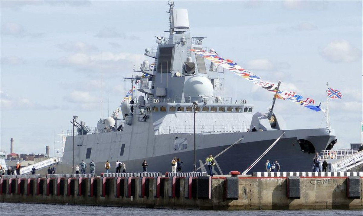 Công nghệ tàng hình cũng được sử dụng trong quá trình xây dựng để khiến những tàu chiến này có thể vô hình trước hệ thống radar của đối thủ.