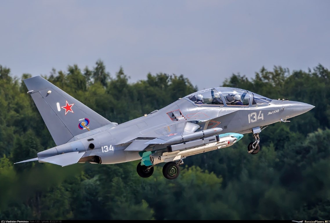 Chưa kể, nhiều yếu tố khách quan như vấn đề dịch bệnh và khả năng vận chuyển bị cản trở, cũng sẽ ít nhiều ảnh hưởng tới thời gian bàn giao máy bay theo như hợp đồng định sẵn.