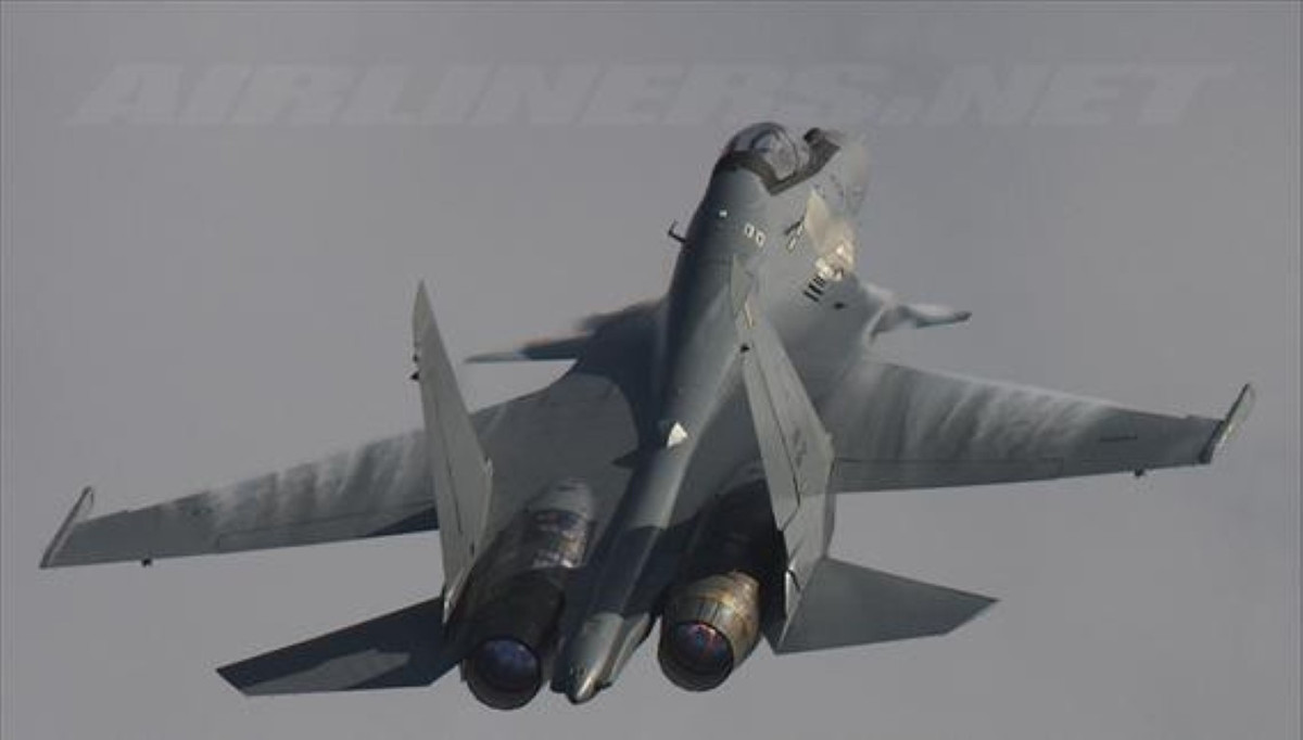 Sự kết hợp cánh mũi cùng động cơ vertor hướng giúp Su-30MKM trở nên vượt trội về tính cơ động, linh hoạt trong các cuộc không chiến.
